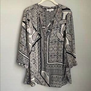 Rose + Olive Black & White Paisley Patterned Blouse Size 1X